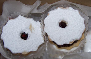 Calandra bakery linzer torte - small 